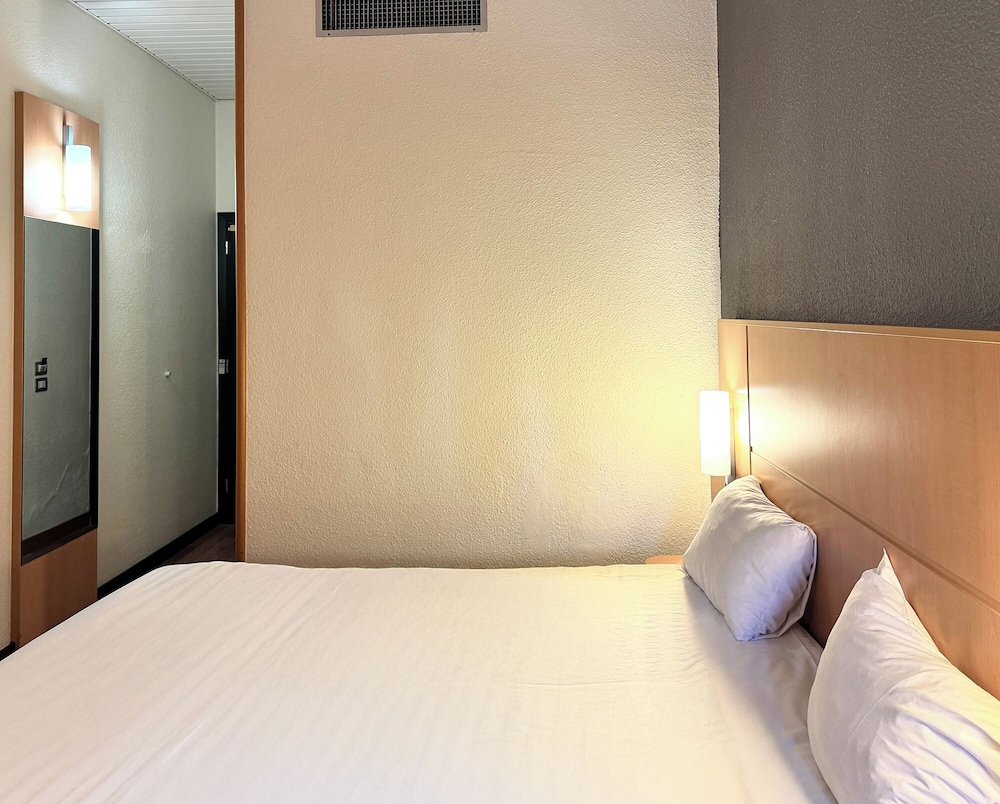 Habitación con 2 camas individuales del hotel a&o Milano Ca Granda. Foto 1