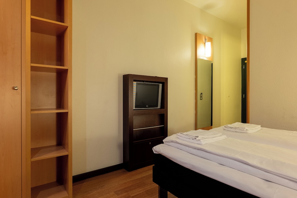 Habitación doble del hotel a&o Milano Ca Granda. Foto 5