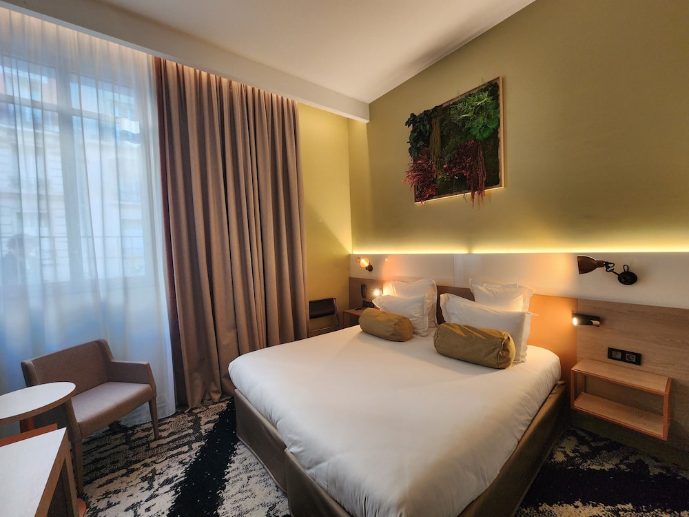 Habitación clásica con 1 cama doble o 2 individuales, planta baja del hotel B55
