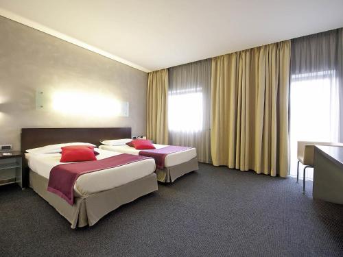 Habitación Doble Estándar - 2 camas del hotel Mercure Palermo Centro. Foto 1