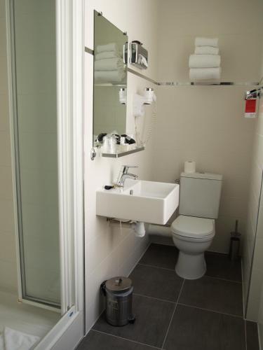 Habitación Doble del hotel Porte De Versailles. Foto 9