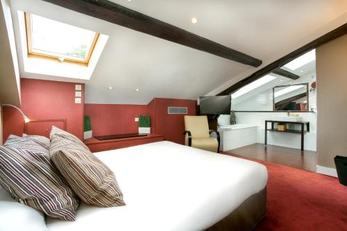 Habitación Doble Superior del hotel Porte De Versailles. Foto 6