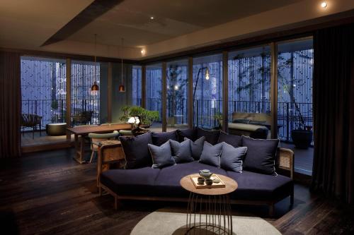 Suite The Good Nature con acceso al salón del hotel Good Nature Hotel Kyoto. Foto 4