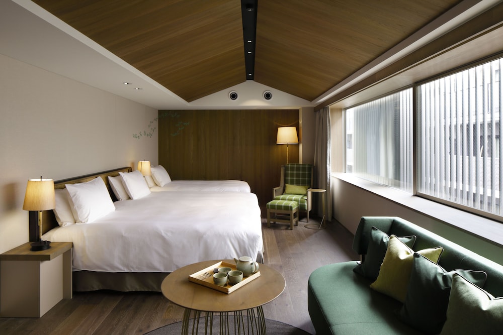 Habitación triple Deluxe, no fumadores, en esquina (for 3 people with Lounge Access) del hotel Good Nature Hotel Kyoto