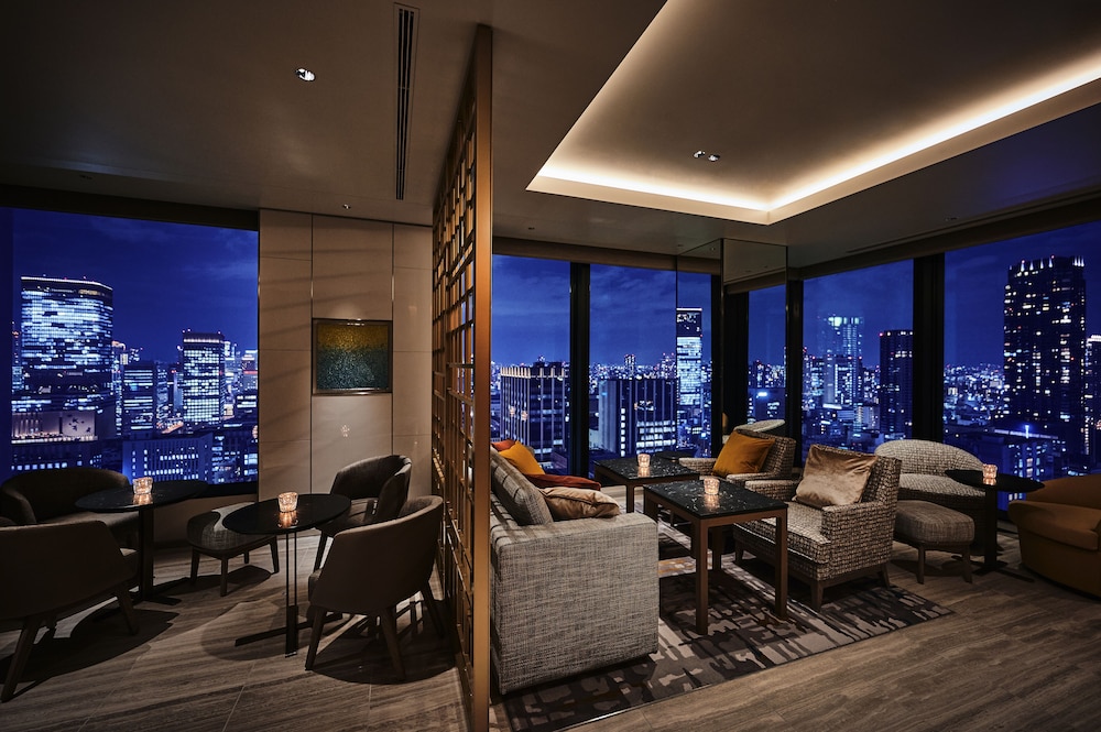 Suite ejecutiva, 2 camas dobles, vistas a la ciudad (68.8 sqm) del hotel The Royal Park Iconic Osaka Midosuji. Foto 22