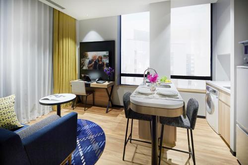 Habitación doble de un dormitorio del hotel Citadines Namba Osaka. Foto 9