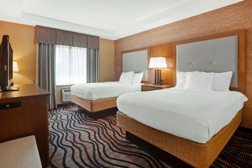 Habitación Doble con 2 camas dobles - No fumadores del hotel Best Western Summit Inn. Foto 3