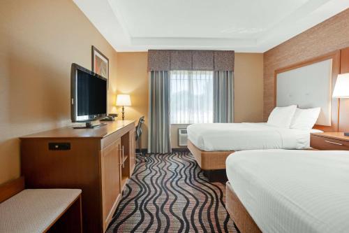 Habitación Doble con 2 camas dobles - No fumadores del hotel Best Western Summit Inn. Foto 4