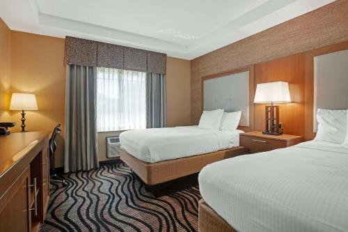 Habitación Doble con 2 camas dobles - No fumadores del hotel Best Western Summit Inn. Foto 6