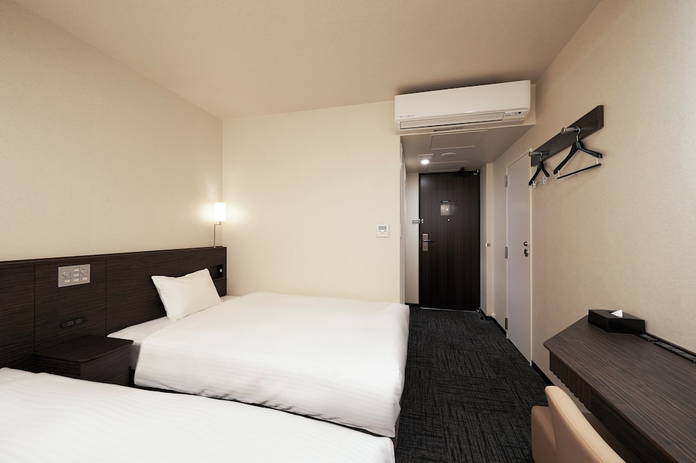 Habitación con 2 camas individuales, no fumadores del hotel Sotetsu Fresa Inn Ochanomizu-Jimbocho. Foto 2