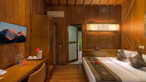 Cabaña de teca del hotel Pearl Of Trawangan. Foto 4