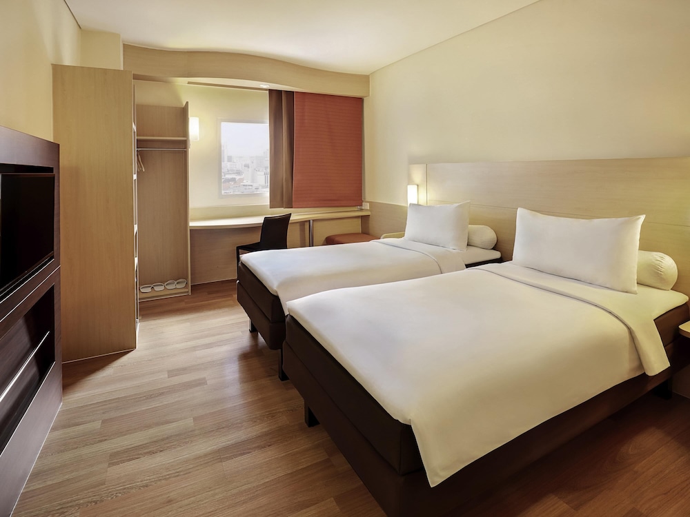 Habitación estándar, 2 camas individuales del hotel Ibis Jakarta Harmoni