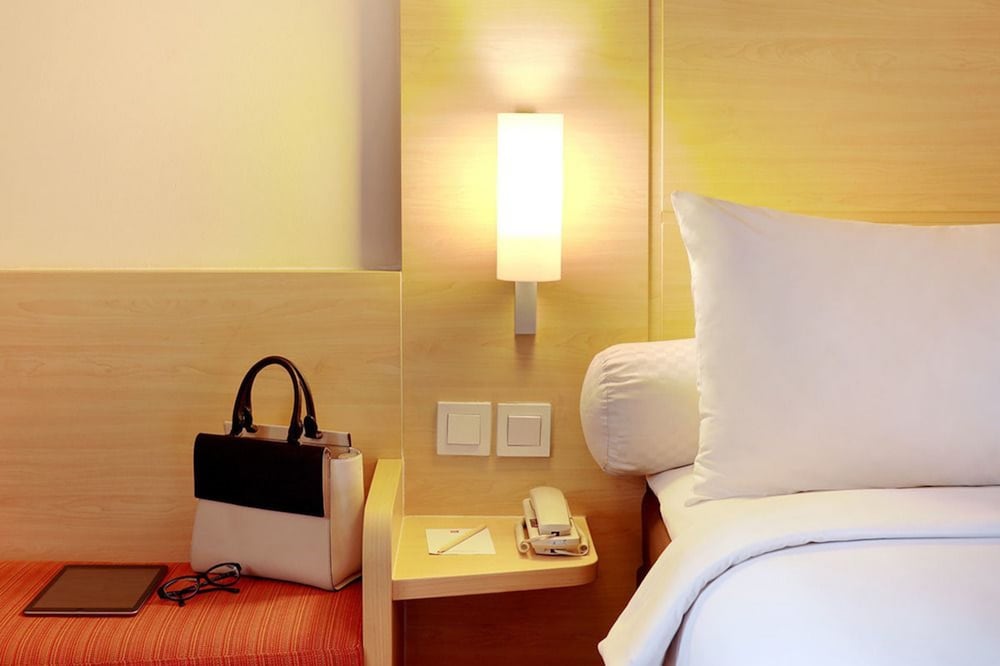 Habitación estándar, 2 camas individuales del hotel Ibis Jakarta Harmoni. Foto 1