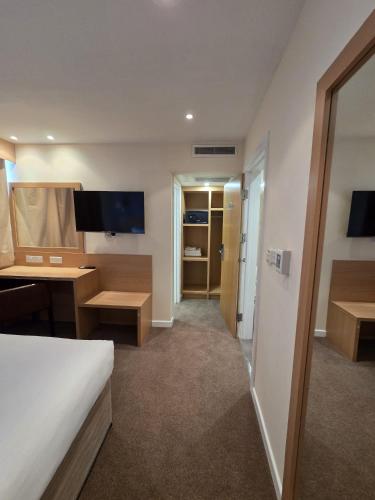 Habitación Doble Estándar del hotel Oyo Luton. Foto 3