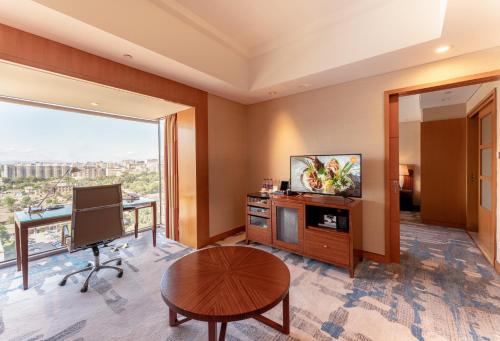Suite Deluxe del hotel Park Plaza Beijing Wangfujing. Foto 3