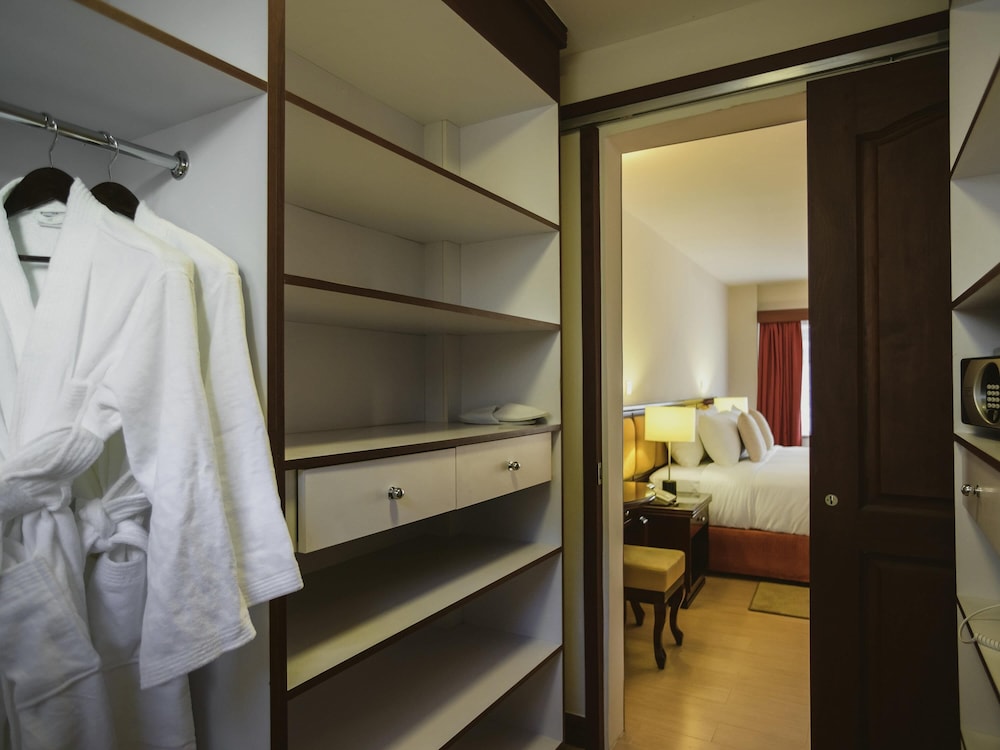 Suite, 1 habitación del hotel Mövenpick and Residences Nairobi. Foto 3