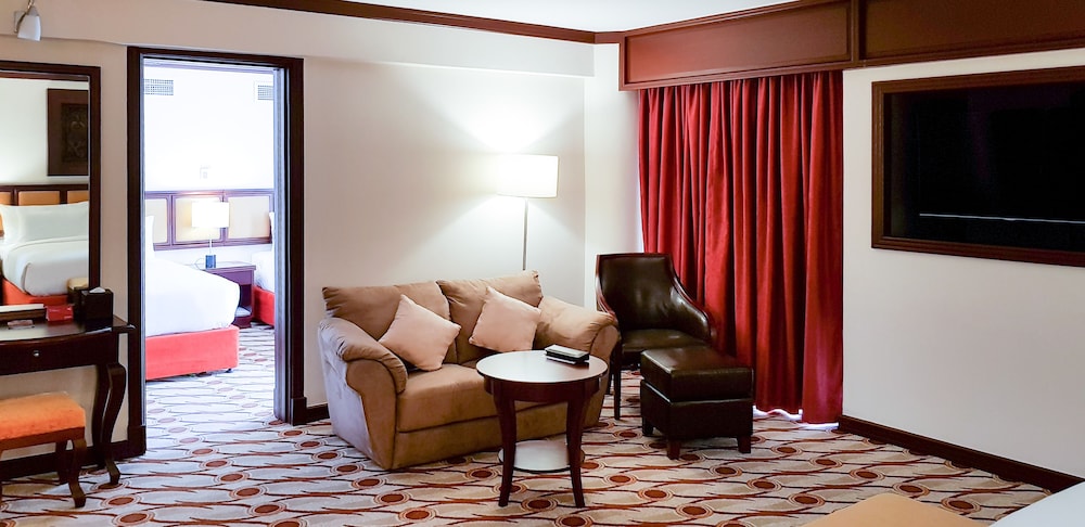 Habitación familiar, 2 camas dobles del hotel Mövenpick and Residences Nairobi. Foto 5
