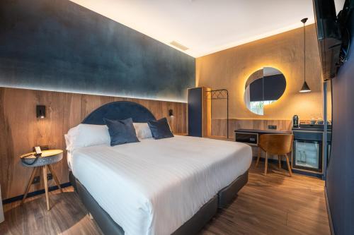 Double or Twin Room del hotel Hotel Cordial La Peregrina. Foto 5