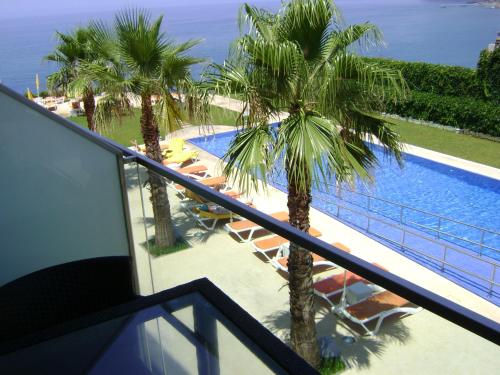 Habitación Doble con vistas a la piscina del hotel Golden Residence. Foto 2
