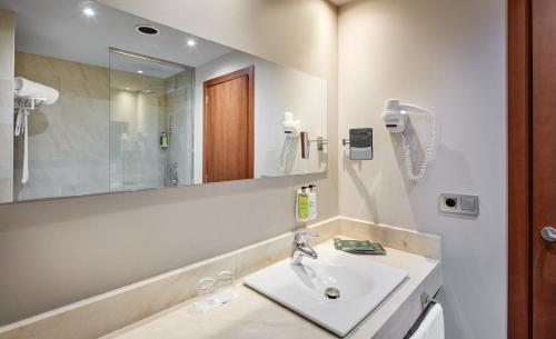 Suite del hotel Sercotel Ciutat De Montcada