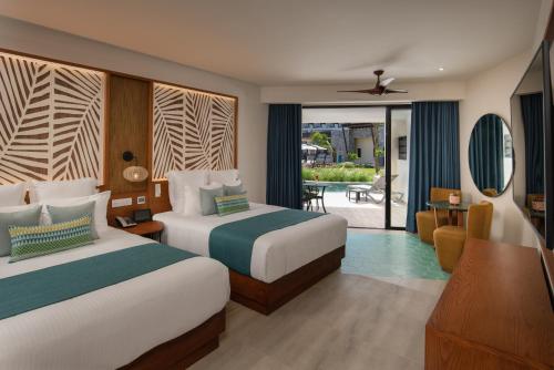 Suite Junior Preferred Club Doble con acceso directo a la piscina del hotel Dreams Macao Beach Punta Cana
