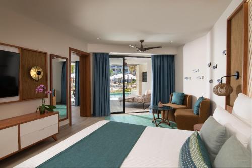 Suite Principal Preferred Club con acceso a la piscina del hotel Dreams Macao Beach Punta Cana. Foto 3