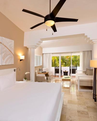 Habitación Premium Tropical Palms del hotel Melia Punta Cana Beach Resort - Adults Only All Inclusive. Foto 1