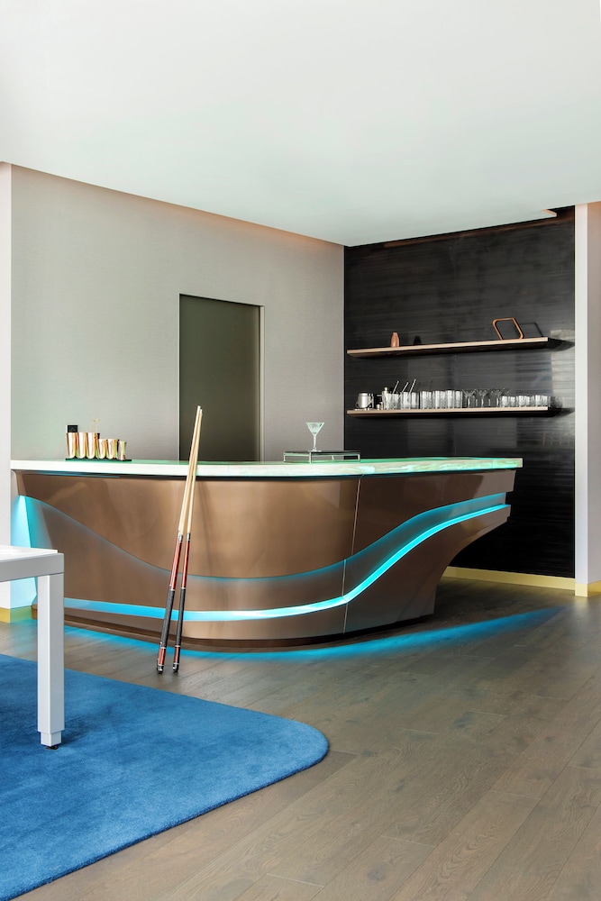 Suite Ultimate ME+ con jacuzzi del hotel Me Dubai By Meliá. Foto 7
