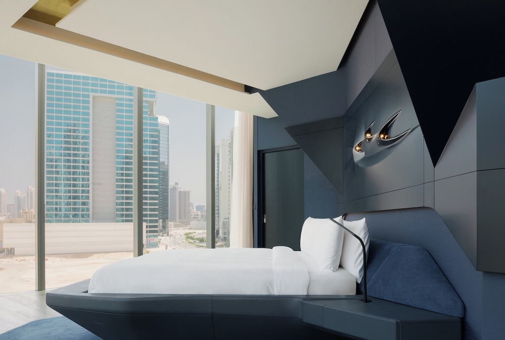 Suite Ultimate ME+ con jacuzzi del hotel Me Dubai By Meliá. Foto 10