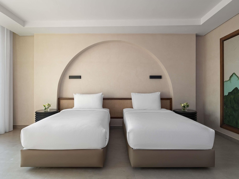 Habitación Deluxe, 1 cama de matrimonio grande del hotel Rixos The Palm & Suites. Foto 8