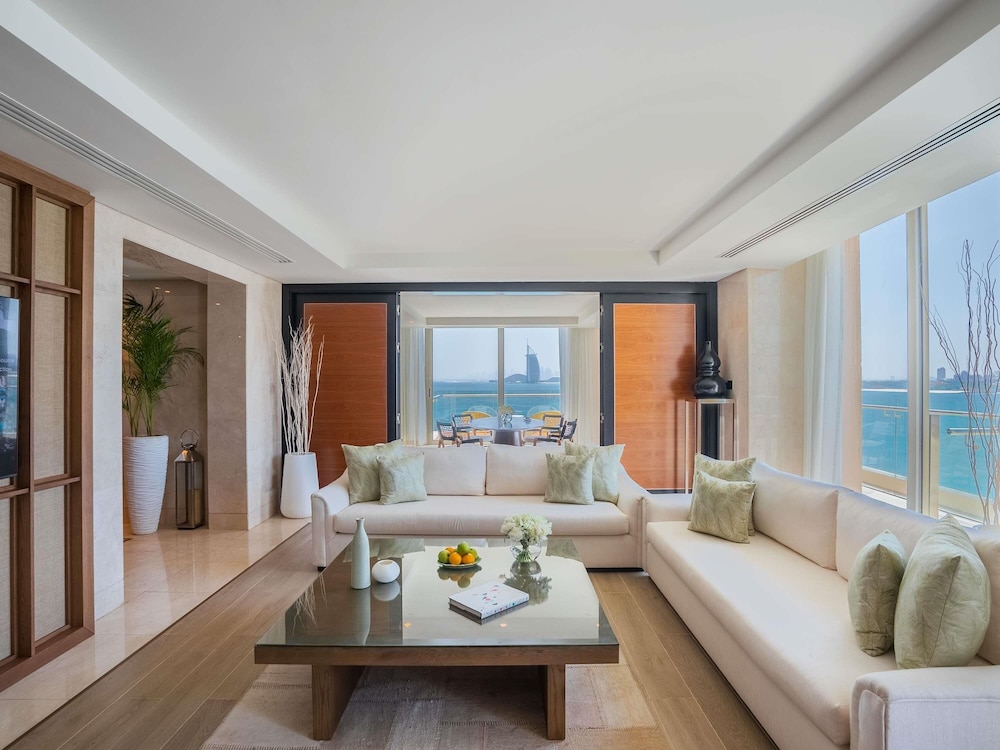 Suite, 2 camas dobles, vistas al mar (Panoramic) del hotel Rixos The Palm & Suites. Foto 5