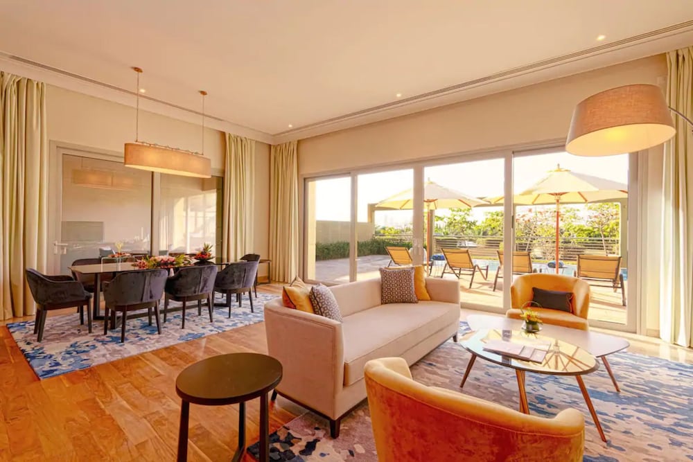 Suite, 5 habitaciones del hotel Rixos The Palm & Suites. Foto 7