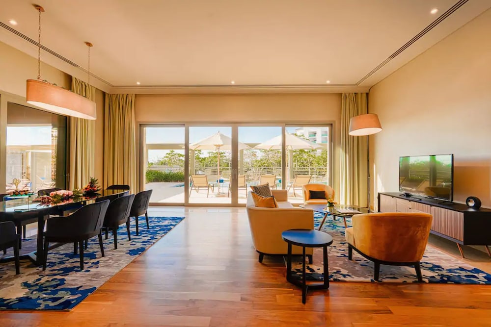 Suite, 5 habitaciones del hotel Rixos The Palm & Suites. Foto 8