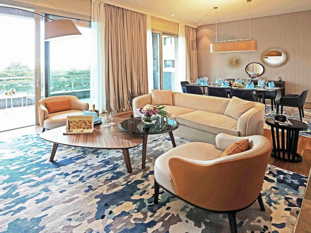 Suite, 4 habitaciones del hotel Rixos The Palm & Suites. Foto 1