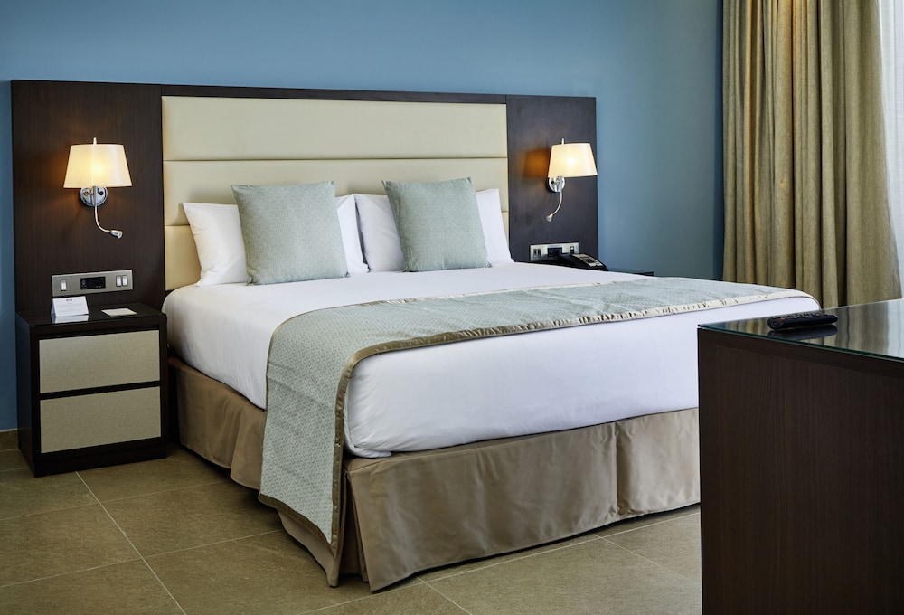 Suite Junior con vistas al mar del hotel Riu Dubai Beach Resort - All Inclusive. Foto 1