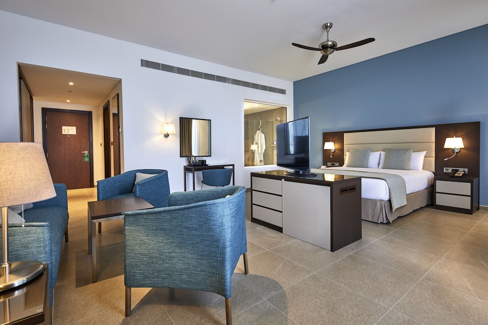 Suite Junior con vistas al mar del hotel Riu Dubai Beach Resort - All Inclusive. Foto 4