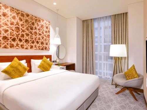 Suite Dubai del hotel Grand Mercure Dubai City. Foto 1