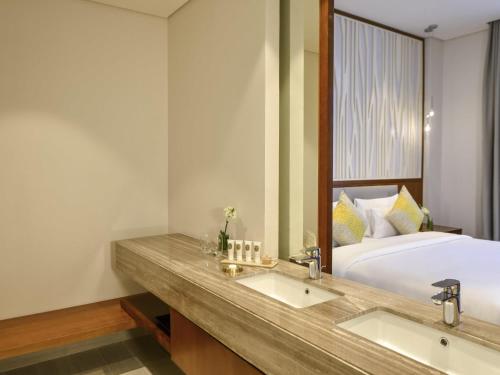 Suite Premium del hotel Grand Mercure Dubai City. Foto 2