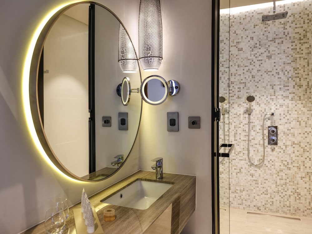 Premium King del hotel Grand Mercure Dubai City. Foto 2