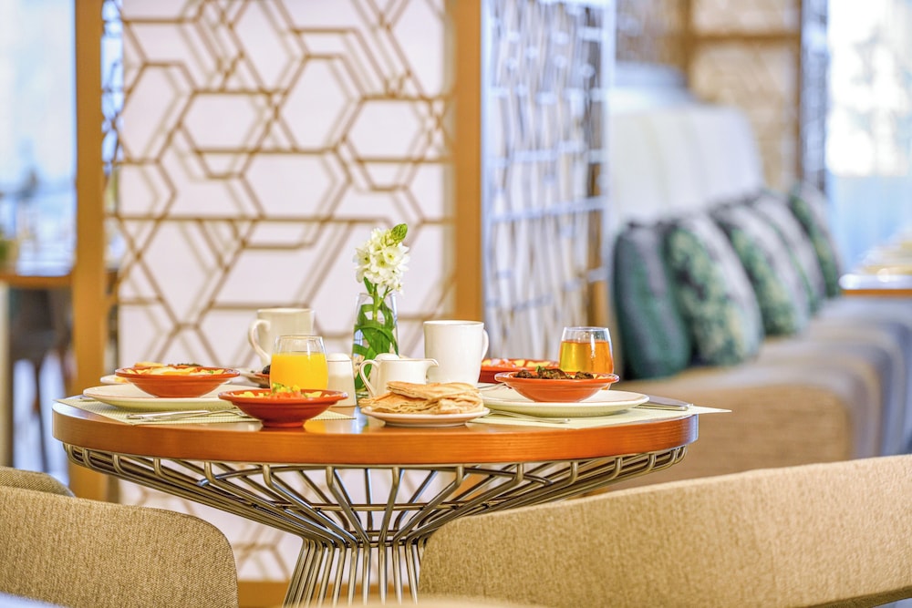 Premium Twin del hotel Grand Mercure Dubai City. Foto 1
