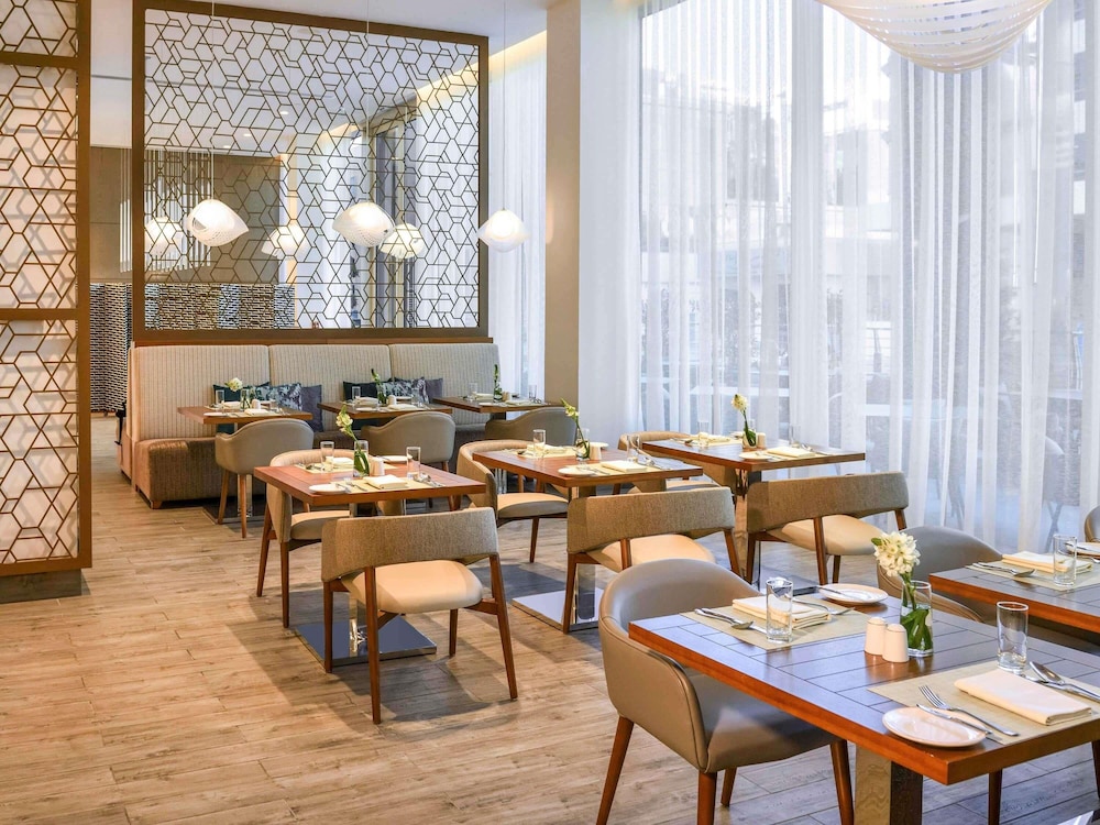 Dubai Suite del hotel Grand Mercure Dubai City. Foto 9