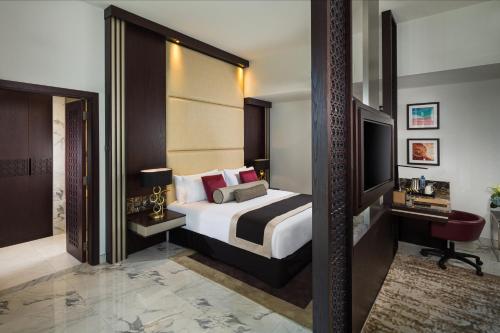 Habitación Executive Place con balcón del hotel Millennium Place Marina