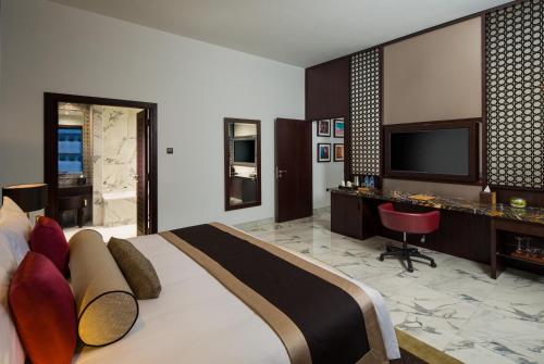 Suite Executive con balcón del hotel Millennium Place Marina. Foto 1
