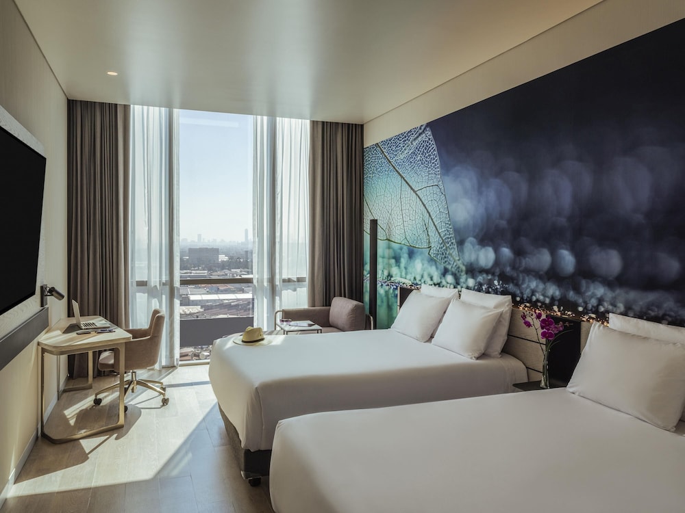Habitación superior, 2 camas dobles del hotel Novotel Mexico City Toreo