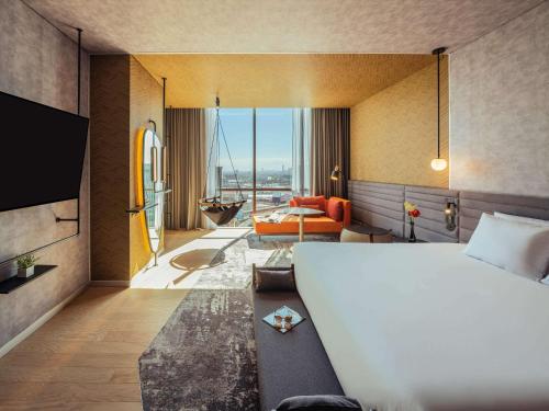 Suite superior, 1 cama king size del hotel Novotel Mexico City Toreo. Foto 7