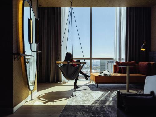 Suite superior, 1 cama king size del hotel Novotel Mexico City Toreo. Foto 11