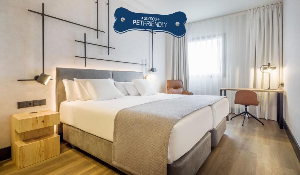 Habitación doble Pet Friendly del hotel Ilunion San Mamés. Foto 2