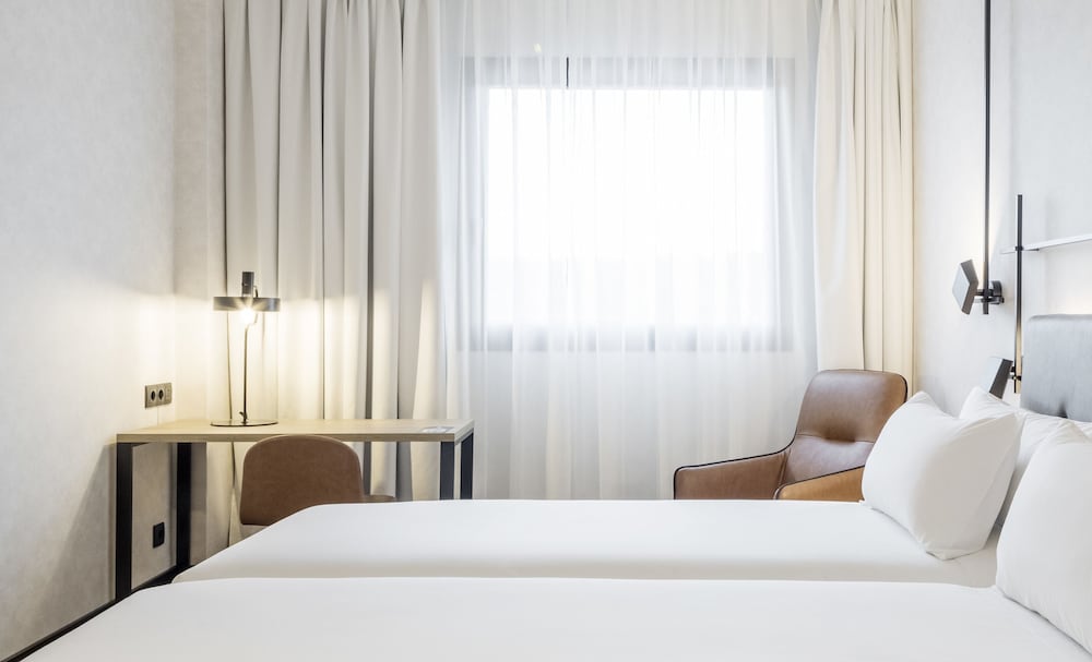Habitación doble del hotel Ilunion San Mamés. Foto 3