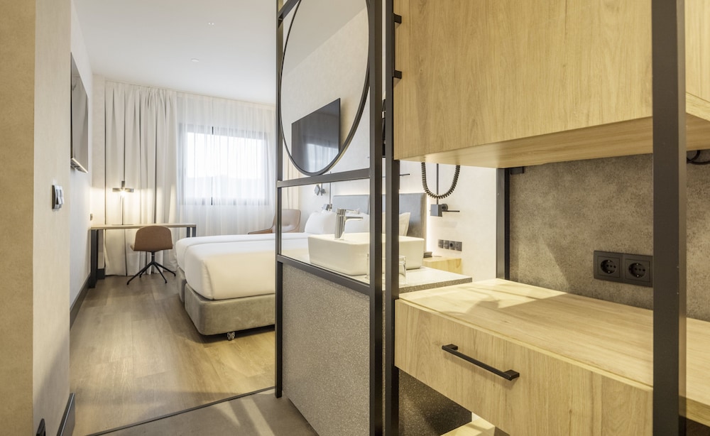 Habitación doble del hotel Ilunion San Mamés. Foto 4