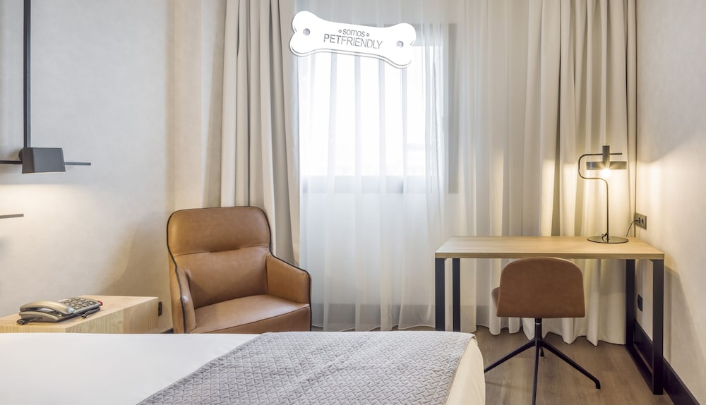Habitación doble, mascotas del hotel Ilunion San Mamés. Foto 4